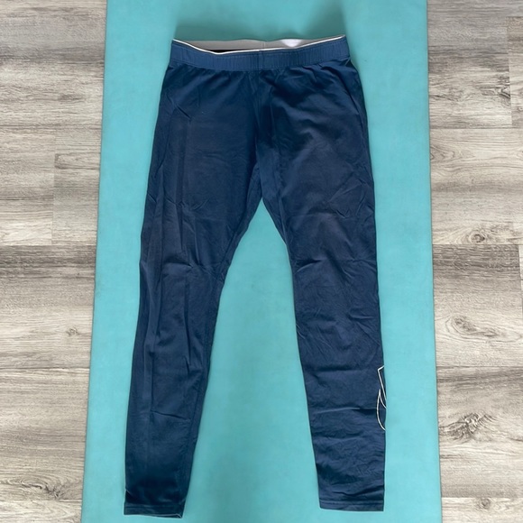 Nike Workout Leggings - Picture 1 of 3